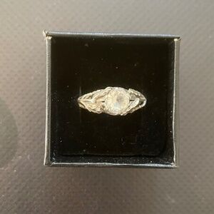 Vintage Leaf Filigree Faceted Crystal Ring